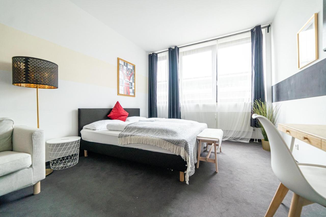 Full House Hostel Nurnberg - Shared Bath & Kitchen Bagian luar foto