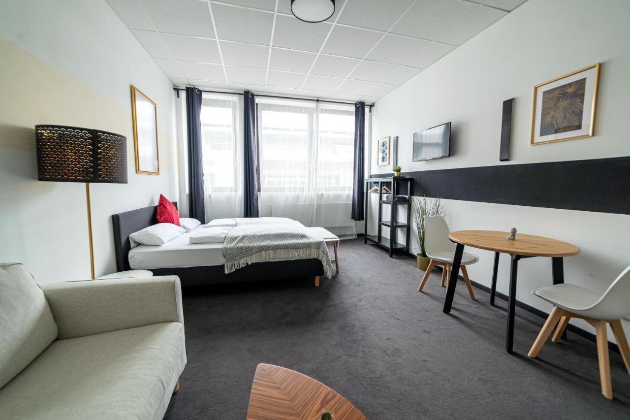 Full House Hostel Nurnberg - Shared Bath & Kitchen Bagian luar foto