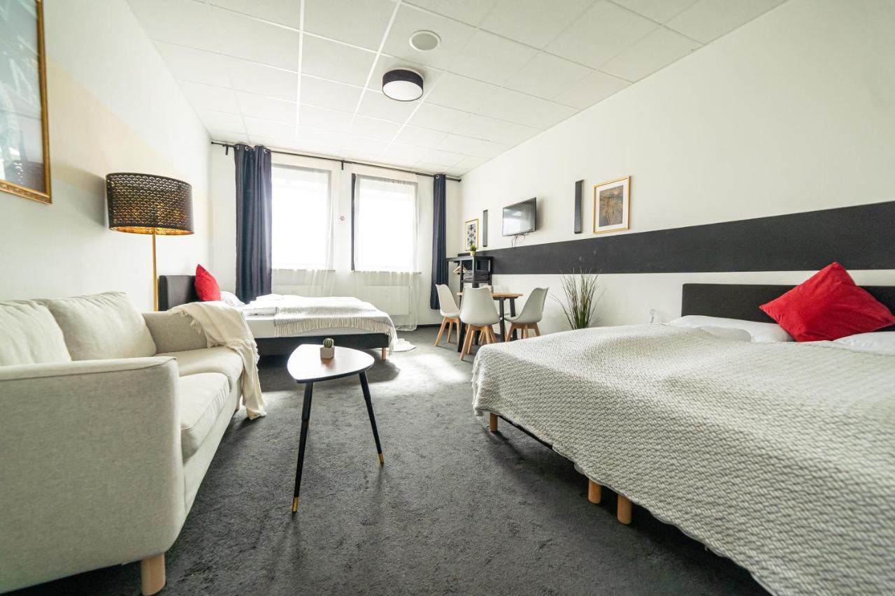 Full House Hostel Nurnberg - Shared Bath & Kitchen Bagian luar foto