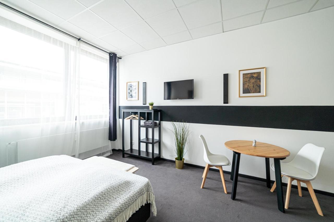 Full House Hostel Nurnberg - Shared Bath & Kitchen Bagian luar foto